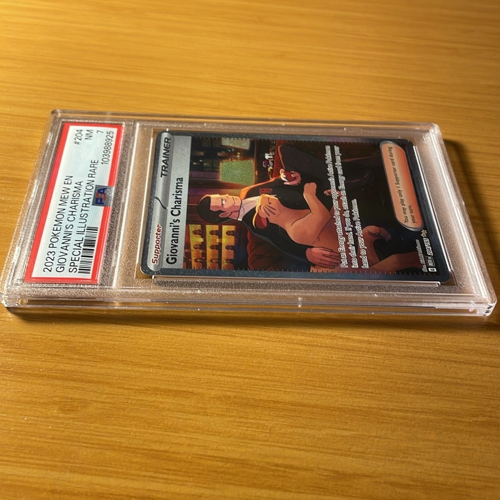 Giovanni's Charisma Pokémon Card - Picture 8 of 10